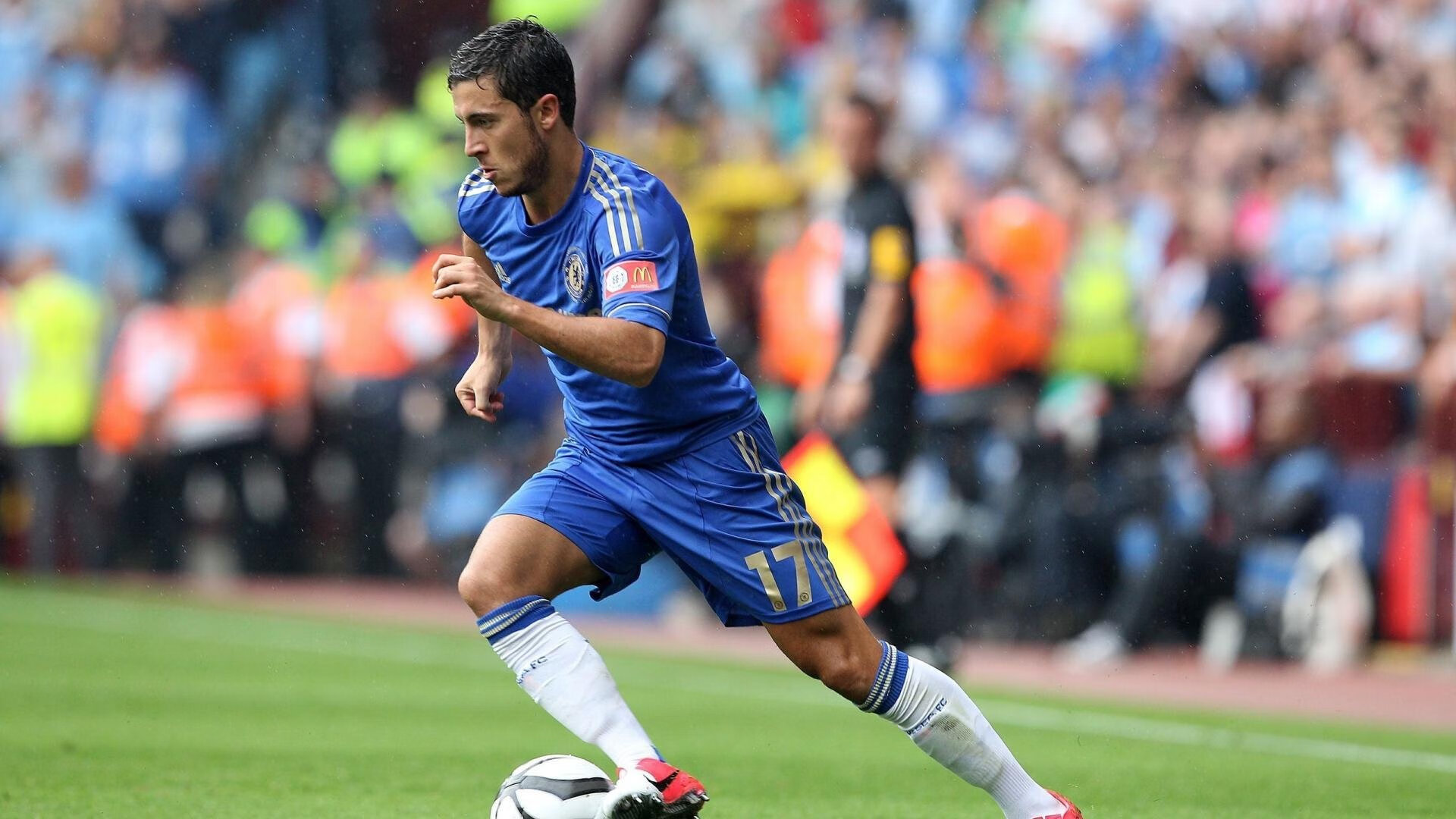 赛季中场重轮换战略是否减少大比分崩塌风险，中场换人算次数吗